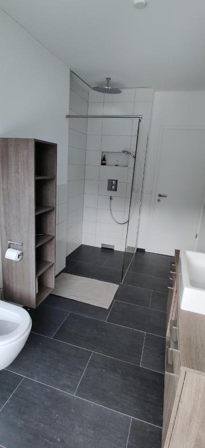 Schoene Wohnung In וואלנסטאט מראה חיצוני תמונה